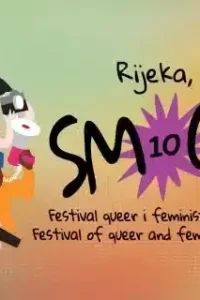 Plakat festivala Smoqua na zeleno-narančastoj pastelnoj podlozi: tri ilustrirana lika, jedan s podignutom šakom i jedan s mikrofonom, natpis SMOQUA s ljubičastom zvijezdom i brojem 10, datum „Rijeka, 1.-3.10.2026.”, dvojezični podnaslov i potpis „by LORI”